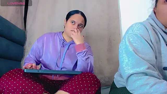 brunnette hot online show from January 9, 2026, 10:33 am