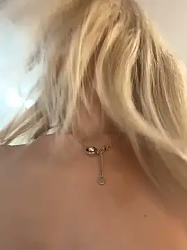 Adelina0001 online show from March 4, 2025, 2:27 am