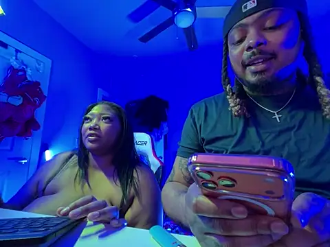 Snapshot of 4EVAGLACIERS chatting on February 9, 2026, 6:11 am 4EVAGLACIERS online show from February 9, 2026, 6:11 am