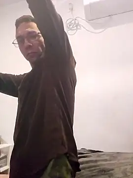 Iliketocooksquirt25 online show from January 9, 2026, 6:31 am