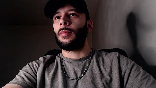 henryaxe online show from December 1, 2025, 2:18 pm