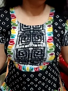 Snapshot of Priya_Boudi chatting on February 28, 2026, 6:18 pm Priya Boudi online show from February 28, 2026, 6:18 pm