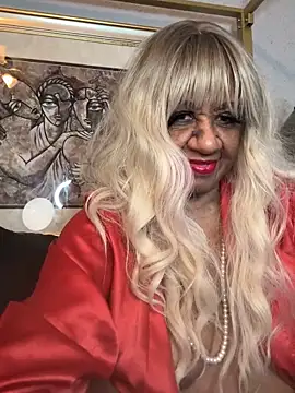 Snapshot of BreanaDivine chatting on February 13, 2026, 4:56 am BreanaDivine online show from February 13, 2026, 4:56 am