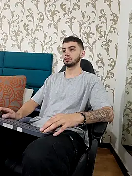 Snapshot of Michael_magno chatting on February 24, 2026, 8:10 pm Michael magno online show from February 24, 2026, 8:10 pm