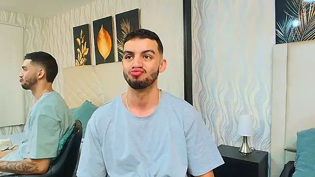 Snapshot of Michael_magno chatting on February 20, 2026, 1:46 am Michael magno online show from February 20, 2026, 1:46 am