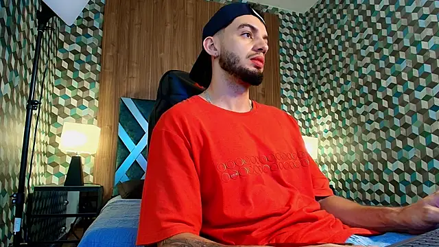 Snapshot of Michael_magno chatting on November 12, 2025, 7:40 pm Michael magno online show from November 12, 2025, 7:40 pm