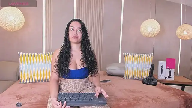 sabrina shark  online show from May 28, 2026, 2:41 am