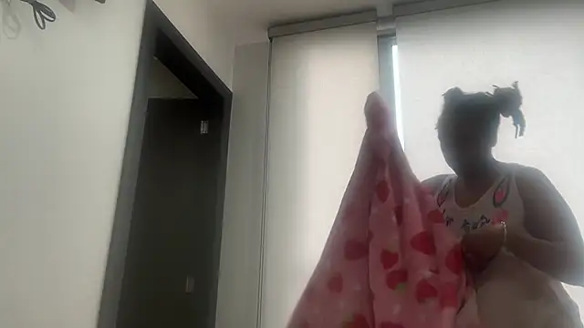 ChocolateCakeQueen online show from January 13, 2026, 10:46 pm