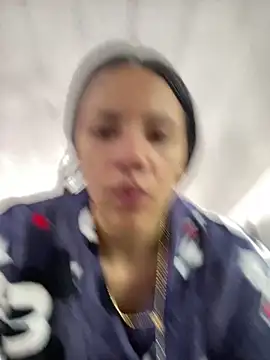 Snapshot of hannahb-e chatting on February 20, 2026, 7:27 pm hannahb-e online show from February 20, 2026, 7:27 pm