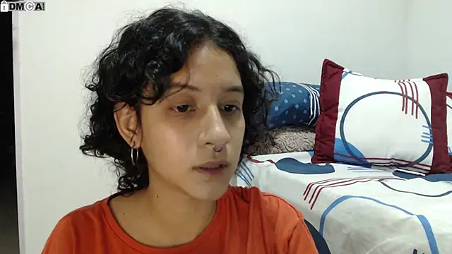 AlinaWoolf  online show from October 27, 2025, 1:28 am