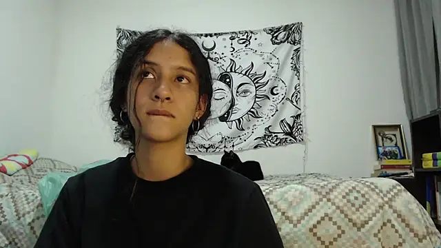 AlinaWoolf  online show from March 6, 2025, 4:30 am