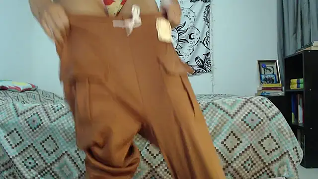 AlinaWoolf  online show from February 26, 2025, 2:19 am