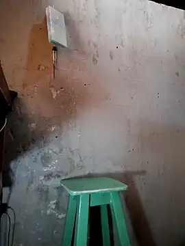 hecwil8 online show from April 22, 2026, 6:36 pm