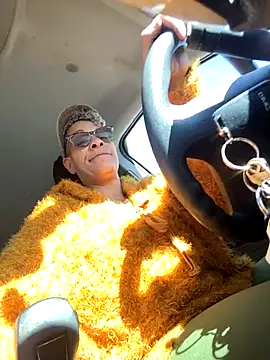 Snapshot of CeceilaMoon chatting on February 10, 2026, 7:13 pm CeceilaMoon online show from February 10, 2026, 7:13 pm