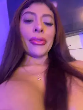 canela 10 online show from February 5, 2026, 1:45 am