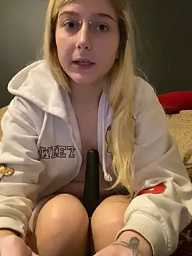 AndreaFoxxx18 online show from December 12, 2024, 12:27 am