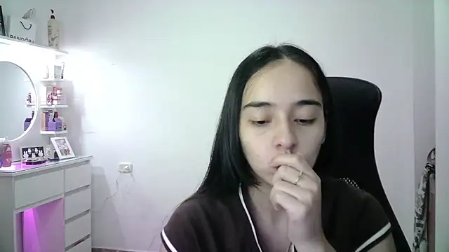 Snapshot of aineangeel chatting on May 20, 2026, 12:40 am aineangeel online show from May 20, 2026, 12:40 am