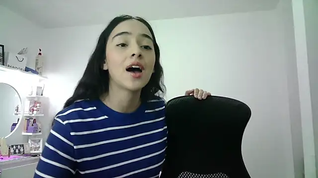 Snapshot of aineangeel chatting on May 24, 2026, 12:21 am aineangeel online show from May 24, 2026, 12:21 am