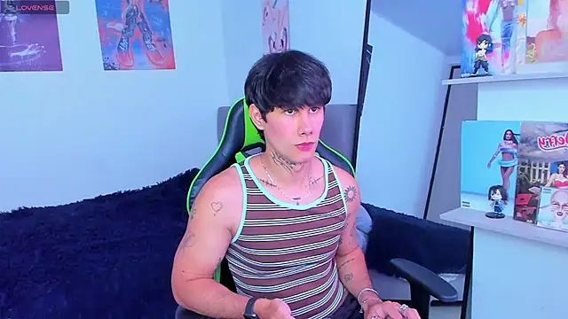 JayHotxxx online show from June 24, 2026, 7:33 pm