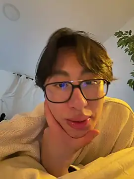 SrLuis18 online show from March 7, 2026, 5:03 am