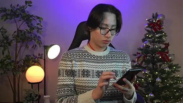 Snapshot of SrLuis18 chatting on December 24, 2024, 5:55 pm SrLuis18 online show from December 24, 2024, 5:55 pm