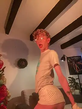 lyamthommpson online show from December 1, 2025, 8:10 pm