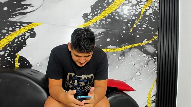 Snapshot of sweethot___ chatting on September 9, 2025, 2:26 pm sweethot online show from September 9, 2025, 2:26 pm