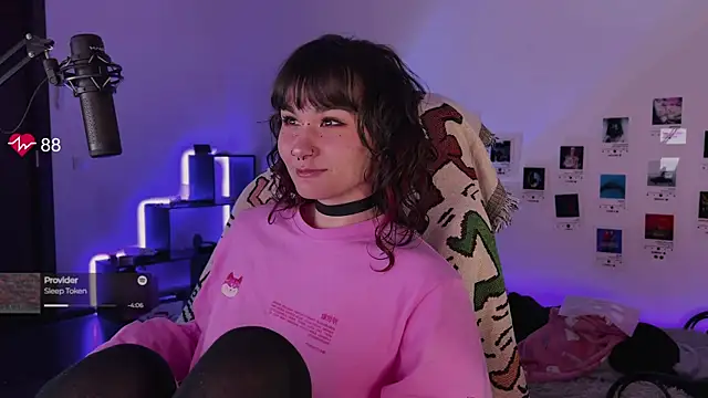 deadlysweet online show from October 26, 2025, 1:17 am