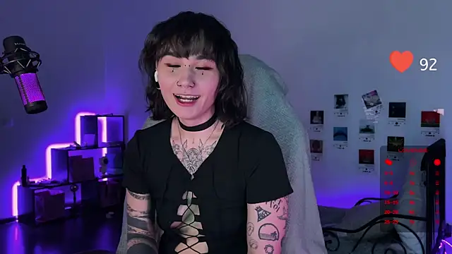 deadlysweet online show from February 16, 2025, 1:03 am