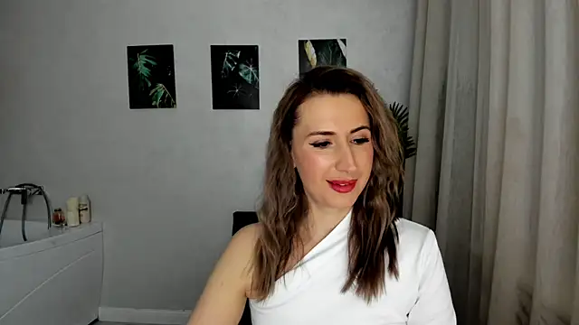 PassionGlow online show from November 17, 2025, 3:43 am