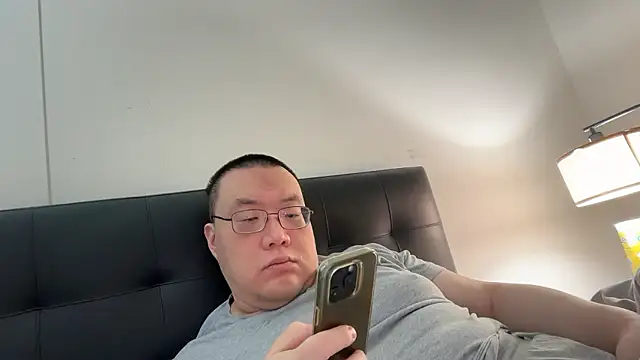 slaveasianboy online show from May 31, 2026, 2:12 pm
