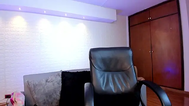 Snapshot of victoria_mooree chatting on February 11, 2026, 3:01 pm victoria mooree online show from February 11, 2026, 3:01 pm