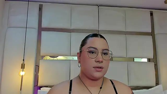 elizavenus online show from October 17, 2025, 12:51 pm