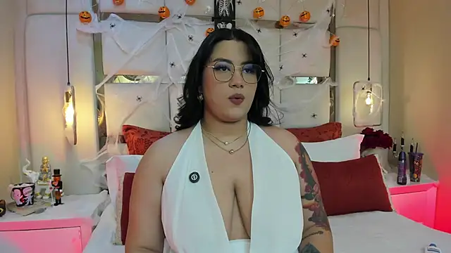 elizavenus online show from November 2, 2025, 3:17 pm