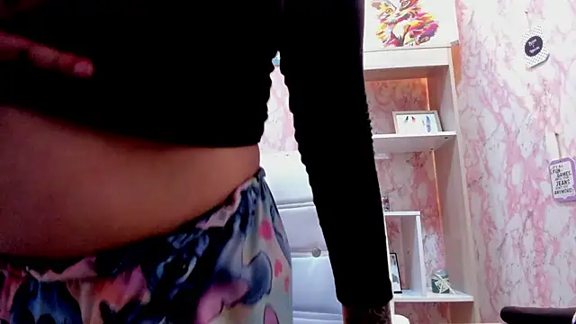 Miniie N online show from October 21, 2025, 11:53 am