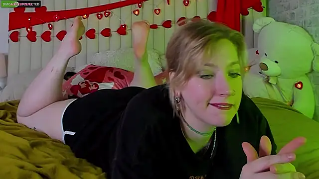 Snapshot of RachelCart chatting on February 14, 2026, 3:40 am RachelCart online show from February 14, 2026, 3:40 am