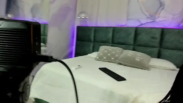 EVELIN MASON online show from March 5, 2025, 7:49 pm