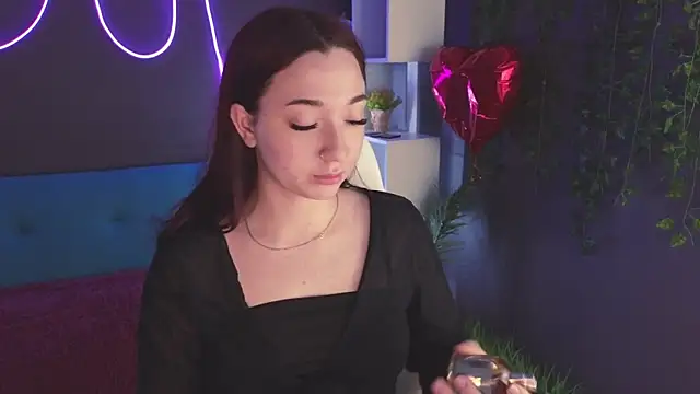 YasmineWest online show from March 12, 2025, 1:03 am