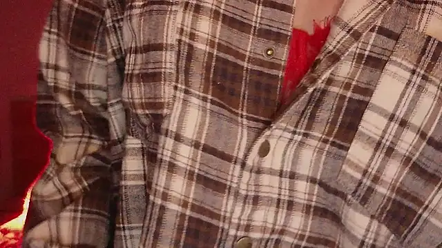 YasmineWest online show from April 19, 2026, 1:23 pm