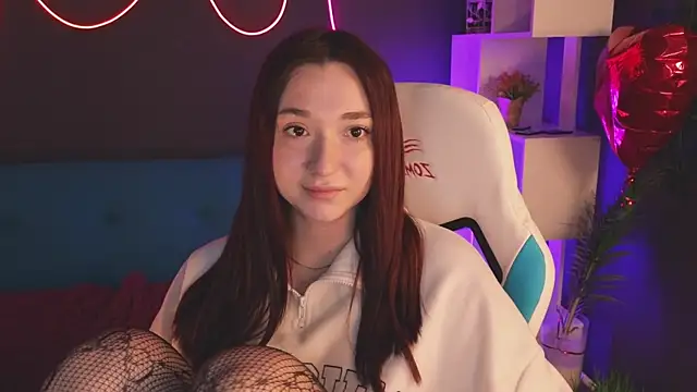 YasmineWest online show from February 27, 2025, 9:50 am