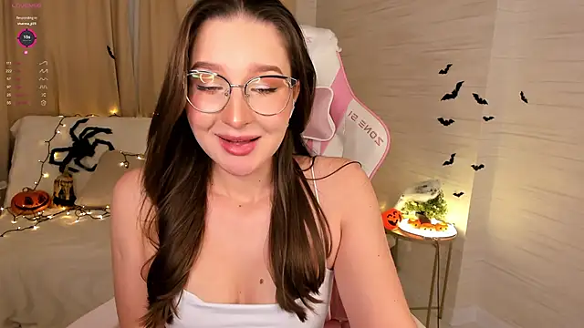 AnnikaAllison online show from October 26, 2025, 1:22 pm