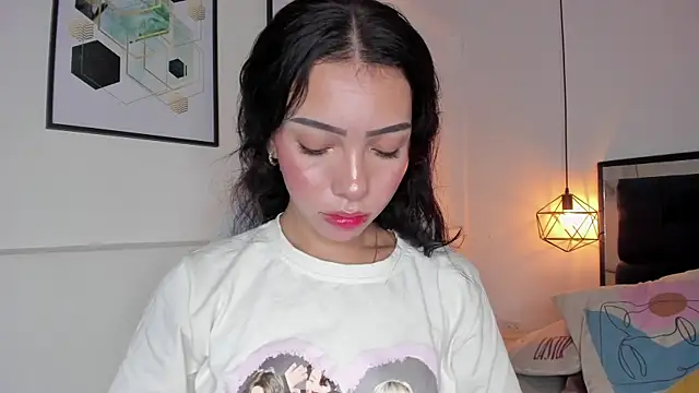 amysc online show from November 7, 2025, 1:48 pm