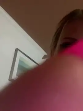 SexxxiLexiiii online show from April 11, 2026, 7:45 am