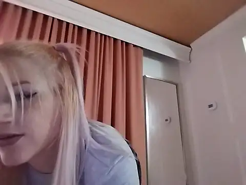 Snapshot of SexxxiLexiiii chatting on February 6, 2026, 11:23 pm SexxxiLexiiii online show from February 6, 2026, 11:23 pm