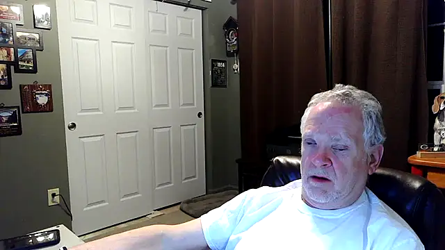 Snapshot of nobledad chatting on January 17, 2026, 11:30 pm nobledad online show from January 17, 2026, 11:30 pm