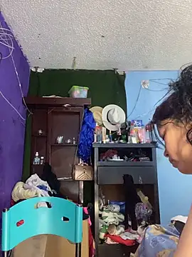 CamelliaLong online show from December 23, 2025, 2:22 am