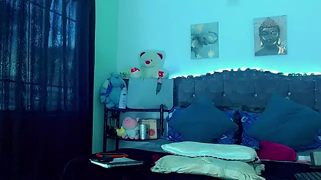 Liamscott  online show from February 22, 2026, 7:37 pm