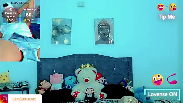 Liamscott  online show from November 28, 2025, 7:03 pm