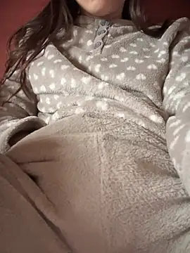 Snapshot of rossana99_ chatting on March 15, 2025, 4:21 pm rossana99 online show from March 15, 2025, 4:21 pm