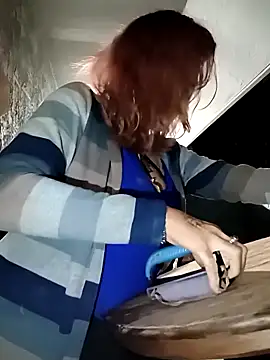 renegade vyxxen online show from November 23, 2025, 4:33 am